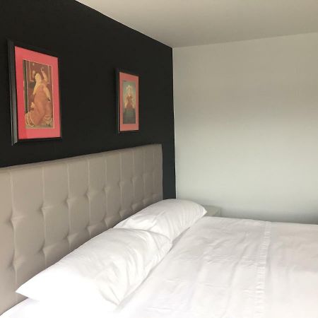 Hotel Garden City Boutique Фусагасуга Экстерьер фото